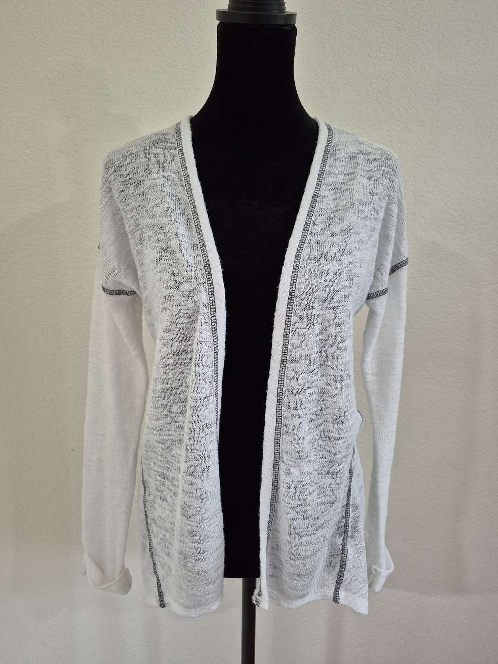 Vintage Lightweight White Open-Front Women's Cardigan with Contrast Stitching